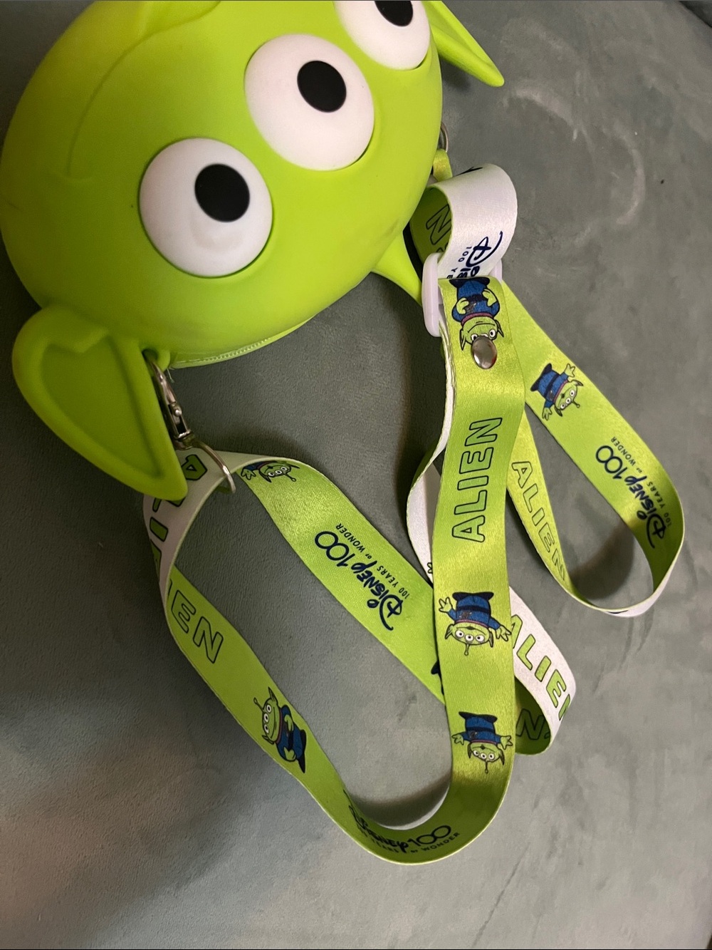Disney Alien Silicone Crossbody Bag in Bright Green with White Strap - Picture 4 of 4